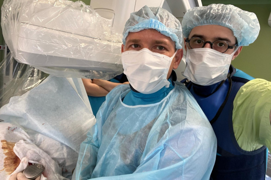 В Твери состоялась первая имплантация трехкамерного кардиовертера-дефибриллятора.